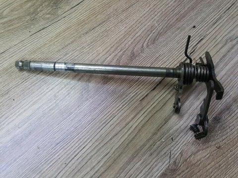 YAMAHA XZ 550 SKRZYNIA BIEGÓW WODZIKI KPL YAMAHA XZ 550 SKRZYNIA BIEGÓW WODZIKI KPL