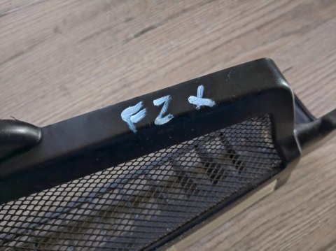 YAMAHA FZX 750 OSŁONA OWIEWKA PLASTIK