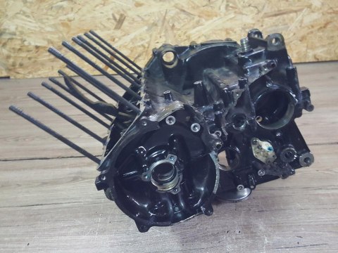 YAMAHA FZR 400 3BF KARTER GÓRNY DOLNY BLOK SILNIKA YAMAHA FZR 400 3BF KARTER GÓRNY DOLNY BLOK SILNIKA
