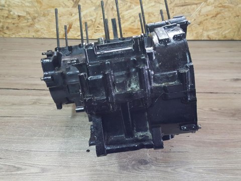 YAMAHA FZR 400 3BF KARTER GÓRNY DOLNY BLOK SILNIKA YAMAHA FZR 400 3BF KARTER GÓRNY DOLNY BLOK SILNIKA