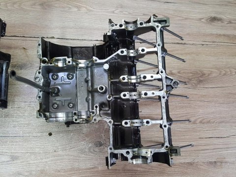 YAMAHA FZR 400 3BF KARTER GÓRNY DOLNY BLOK SILNIKA YAMAHA FZR 400 3BF KARTER GÓRNY DOLNY BLOK SILNIKA