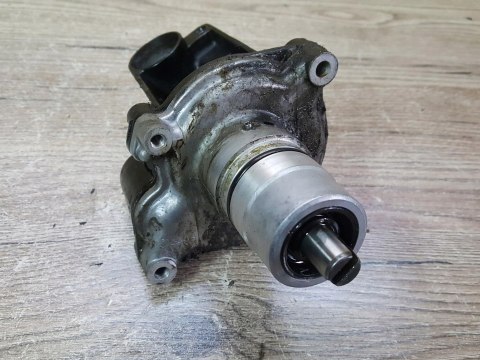 YAMAHA FZR 400 3BF POMPA WODY WODNA YAMAHA FZR 400 3BF POMPA WODY WODNA