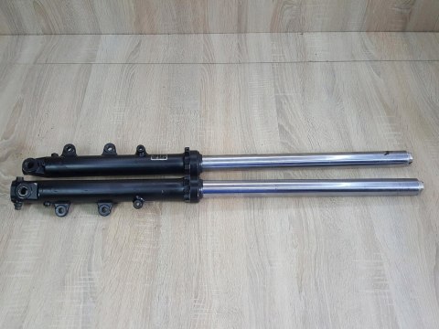 YAMAHA FZR 400 LAGI ZAWIESZENIE PRZÓD KPL YAMAHA FZR 400 LAGI ZAWIESZENIE PRZÓD KPL