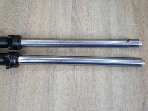 YAMAHA FZR 400 LAGI ZAWIESZENIE PRZÓD KPL YAMAHA FZR 400 LAGI ZAWIESZENIE PRZÓD KPL