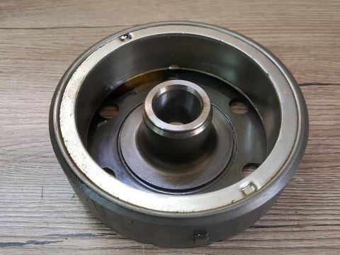 YAMAHA FZR 400 MAGNETO KOŁO MAGNESOWE FL 118-13 YAMAHA FZR 400 MAGNETO KOŁO MAGNESOWE FL 118-13