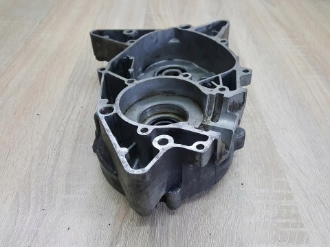 YAMAHA RD 50 KARTER POŁÓWKA BLOK POKRYWA OBUDOWA YAMAHA RD 50 KARTER POŁÓWKA BLOK POKRYWA OBUDOWA