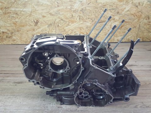 YAMAHA TDM 850 4DT KARTERY BLOK SILNIKA KPL YAMAHA TDM 850 4DT KARTERY BLOK SILNIKA KPL