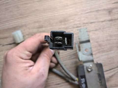 SUZUKI RG 125 REGULATOR NAPIĘCIA SH539-13 SUZUKI RG 125 REGULATOR NAPIĘCIA SH539-13