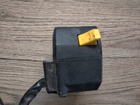 SUZUKI RG 50 80 PRZEŁĄCZNIK LEWY SUZUKI RG 50 80 PRZEŁĄCZNIK LEWY