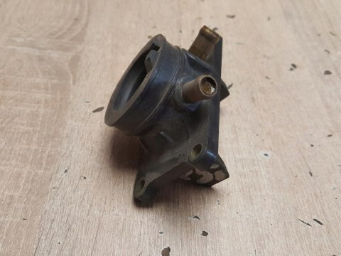 SUZUKI RGV 250 KRÓCIEC SSĄCY