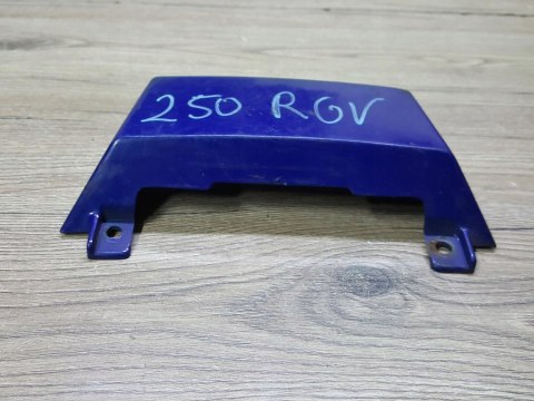 SUZUKI RGV 250 ŁĄCZNIK OWIEWKA OGONA ZADUPKA SUZUKI RGV 250 ŁĄCZNIK OWIEWKA OGONA ZADUPKA