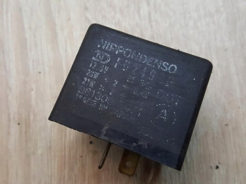 SUZUKI RGV 250 PRZEKAŹNIK SUZUKI RGV 250 PRZEKAŹNIK