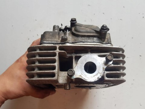 SUZUKI VL 125 INTRUDER GŁOWICA PRZÓD KOMPLETNA SUZUKI VL 125 INTRUDER GŁOWICA PRZÓD KOMPLETNA
