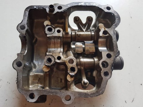 SUZUKI VL 125 INTRUDER GŁOWICA PRZÓD KOMPLETNA SUZUKI VL 125 INTRUDER GŁOWICA PRZÓD KOMPLETNA