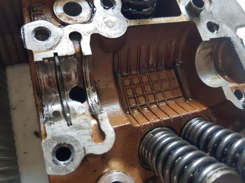 SUZUKI VL 125 INTRUDER GŁOWICA PRZÓD KOMPLETNA SUZUKI VL 125 INTRUDER GŁOWICA PRZÓD KOMPLETNA