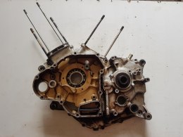 SUZUKI VL 125 INTRUDER KARTER BLOK SILNIKA LEWY