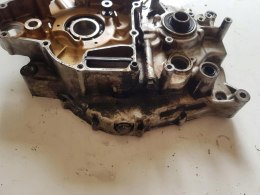 SUZUKI VL 125 INTRUDER KARTER BLOK SILNIKA LEWY