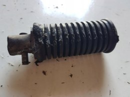 SUZUKI VL 125 INTRUDER SET PODNÓŻEK LEWY TYŁ