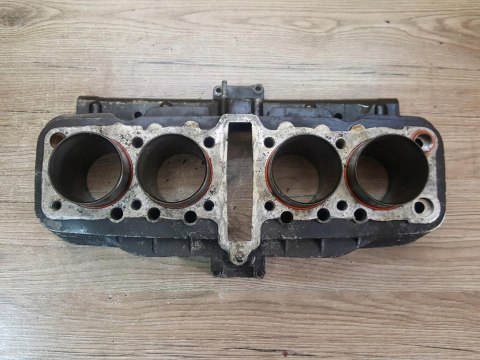 YAMAHA FZ 600 2HW CYLINDER TŁOKI KPL