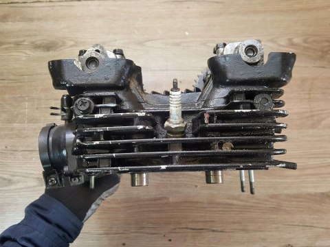 YAMAHA FZ 600 2HW GŁOWICA WAŁKI MOSTKI KPL YAMAHA FZ 600 2HW GŁOWICA WAŁKI MOSTKI KPL