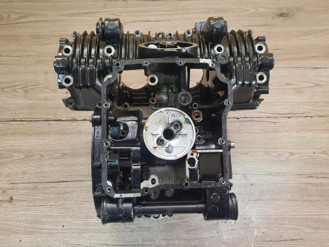 YAMAHA FZ 600 2HW KARTER KARTERY BLOK SILNIKA YAMAHA FZ 600 2HW KARTER KARTERY BLOK SILNIKA