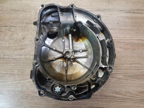 YAMAHA FZ 600 2HW POKRYWA DEKIEL OBUDOWA KAPA YAMAHA FZ 600 2HW POKRYWA DEKIEL OBUDOWA KAPA