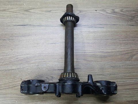 SUZUKI DR 650 PÓŁKA DOLNA SZTYCA