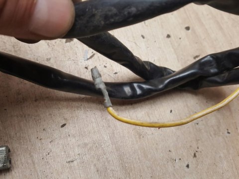 SUZUKI GN 125 PRZEŁĄCZNIK LEWY SUZUKI GN 125 PRZEŁĄCZNIK LEWY