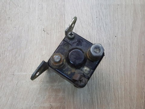 SUZUKI GS 400 550 PRZEKAŹNIK ROZRUSZNIKA SW 9103