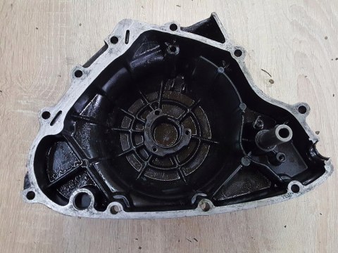 SUZUKI GS 500 DEKIEL POKRYWA KAPA OBUDOWA SUZUKI GS 500 DEKIEL POKRYWA KAPA OBUDOWA