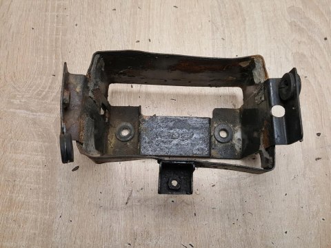 SUZUKI GS 500 MOCOWANIE AKUMULATORA UCHWYT SUZUKI GS 500 MOCOWANIE AKUMULATORA UCHWYT