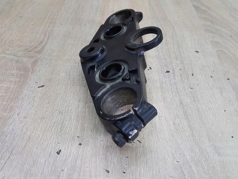 SUZUKI GS 500 PÓŁKA GÓRNA ZAWIESZENIA SUZUKI GS 500 PÓŁKA GÓRNA ZAWIESZENIA