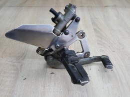 SUZUKI GS 500 SET PODNÓŻEK MOCOWANIE PRAWY