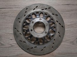 SUZUKI GS 650 TARCZA HAMULCOWA PRZÓD