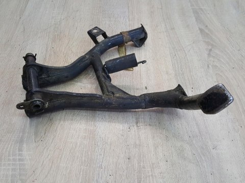 SUZUKI GSX 750 STOPKA CENTRALNA NÓŻKA SUZUKI GSX 750 STOPKA CENTRALNA NÓŻKA