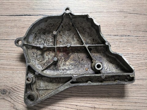 SUZUKI GS 850 1000 POKRYWA DEKIEL OSŁONA SUZUKI GS 850 1000 POKRYWA DEKIEL OSŁONA