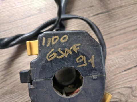 SUZUKI GSXF 1100 PRZEŁĄCZNIK LEWY EL SZYBA