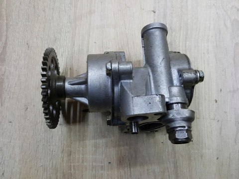 SUZUKI GSXF 750 POMPA OLEJU OLEJOWA SUZUKI GSXF 750 POMPA OLEJU OLEJOWA