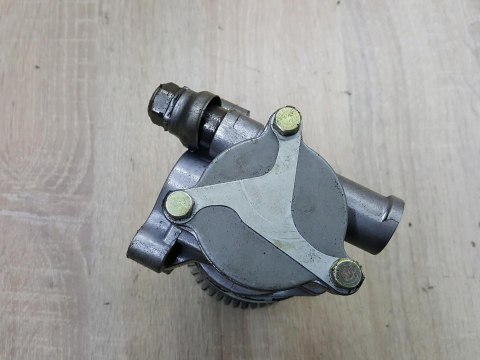 SUZUKI GSXF 750 POMPA OLEJU OLEJOWA SUZUKI GSXF 750 POMPA OLEJU OLEJOWA
