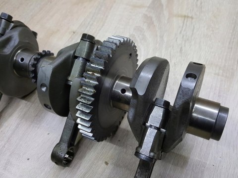 SUZUKI GSXF 750 WAŁ KORBOWY KORBOWODY KPL SUZUKI GSXF 750 WAŁ KORBOWY KORBOWODY KPL