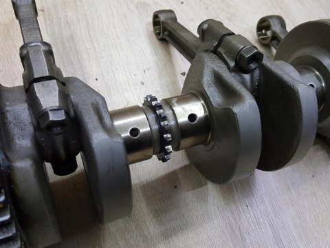 SUZUKI GSXF 750 WAŁ KORBOWY KORBOWODY KPL SUZUKI GSXF 750 WAŁ KORBOWY KORBOWODY KPL