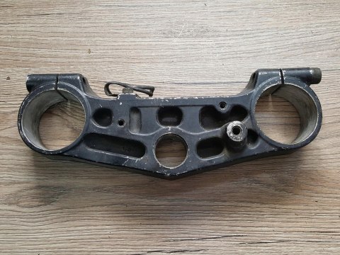 SUZUKI GSXR 1100 PÓŁKA DOLNA ZAWIESZENIA SUZUKI GSXR 1100 PÓŁKA DOLNA ZAWIESZENIA