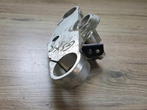 SUZUKI GSXR 750 PÓŁKA GÓRNA ZAWIESZENIA SUZUKI GSXR 750 PÓŁKA GÓRNA ZAWIESZENIA