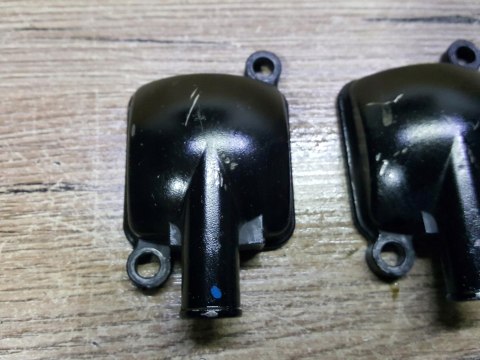 SUZUKI GSF GSXF 650 DEKIEL POKRYWY ZAWORÓW KPL SUZUKI GSF GSXF 650 DEKIEL POKRYWY ZAWORÓW KPL