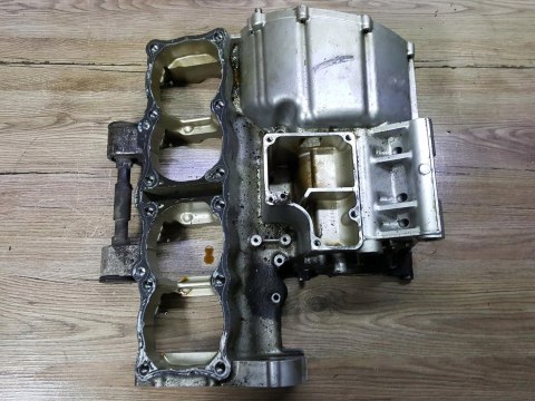 SUZUKI GSF GSXF 650 KARTER GÓRNY BLOK SILNIKA SUZUKI GSF GSXF 650 KARTER GÓRNY BLOK SILNIKA