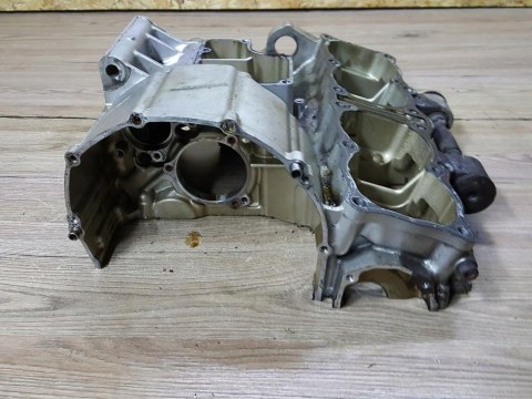 SUZUKI GSF GSXF 650 KARTER GÓRNY BLOK SILNIKA SUZUKI GSF GSXF 650 KARTER GÓRNY BLOK SILNIKA