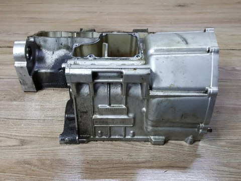 SUZUKI GSF GSXF 650 KARTER GÓRNY BLOK SILNIKA SUZUKI GSF GSXF 650 KARTER GÓRNY BLOK SILNIKA
