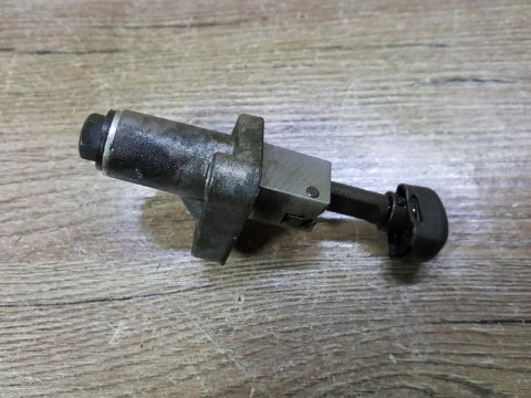 SUZUKI GSF GSXF 650 NAPINACZ ŁAŃCUSZKA ROZRZĄDU SUZUKI GSF GSXF 650 NAPINACZ ŁAŃCUSZKA ROZRZĄDU