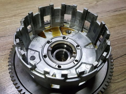 SUZUKI GSF GSXF 650 SPRZĘGŁO KOSZ SPRZĘGŁOWY SUZUKI GSF GSXF 650 SPRZĘGŁO KOSZ SPRZĘGŁOWY