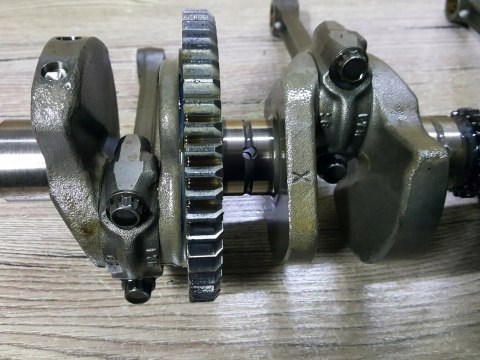 SUZUKI GSF GSXF 650 WAŁ KORBOWY KORBOWODY KPL